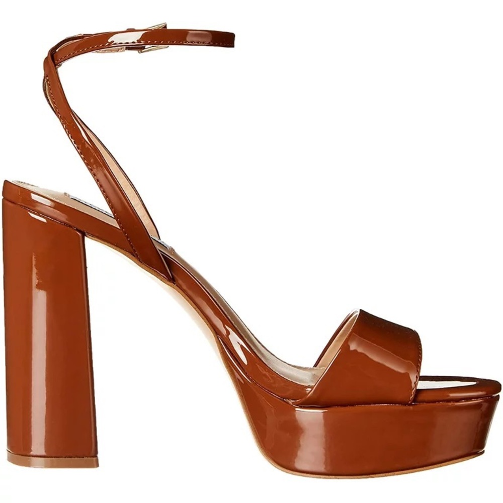 Steve Madden message pumps, size 10